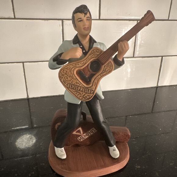 Elvis Presley Avon Porcelain Figurine 7" Tall Guitar Memphis 1987 With Box - Picture 2 of 13